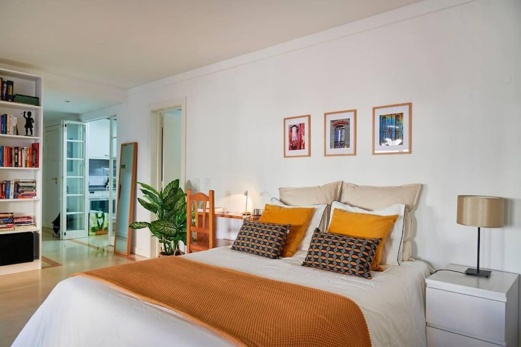 Apartament Modern With Garage And Pool