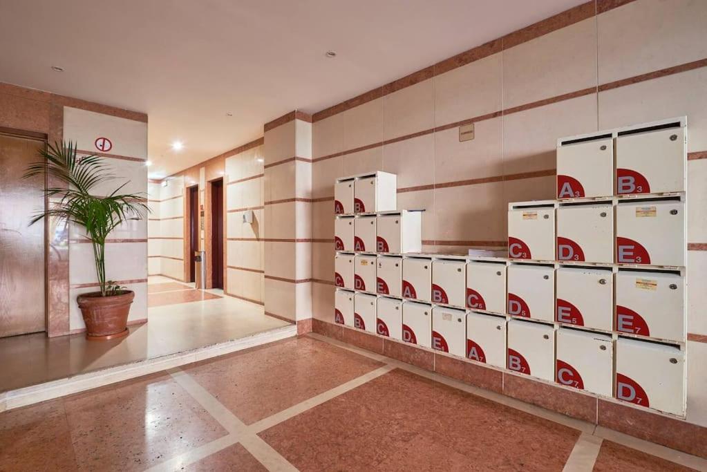 Apartament Modern With Garage And Pool Lizbona